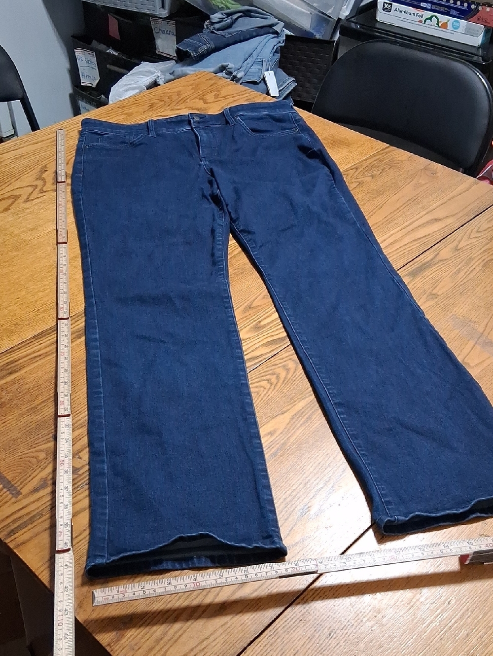 NYDJ Jeans 12 Womens BLUE MARILYN STRAIGHT LEGS Preowned Used Pants